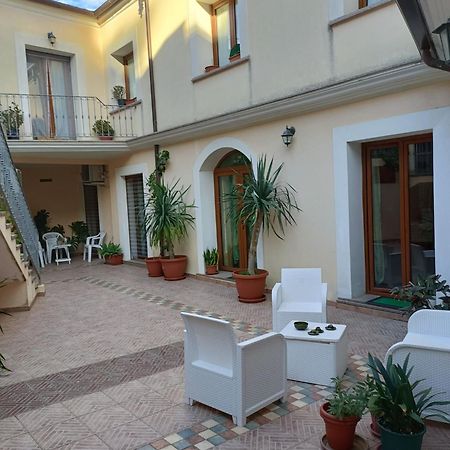 Giarranas House - Apartment With Coutyard Villacidro Dış mekan fotoğraf