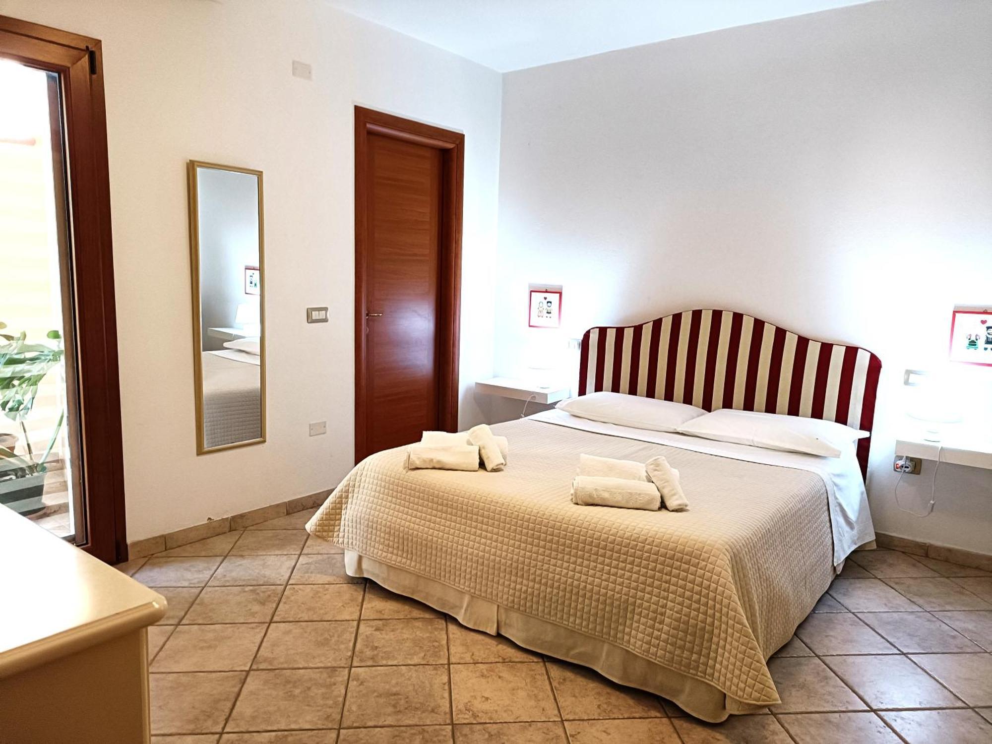 Giarranas House - Apartment With Coutyard Villacidro Dış mekan fotoğraf